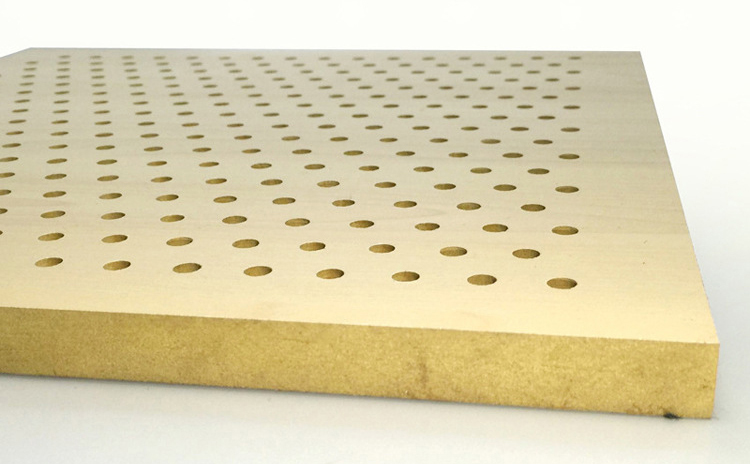 <b>教堂穿孔吸音板</b>挑選時(shí)需要注意什么